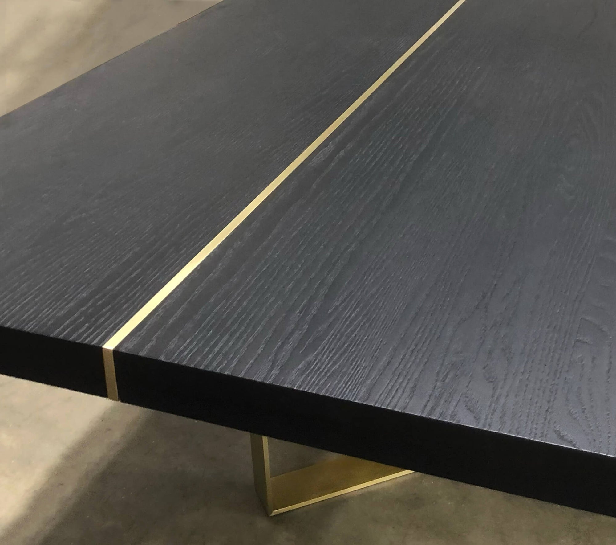 QS Alberto Dining Table