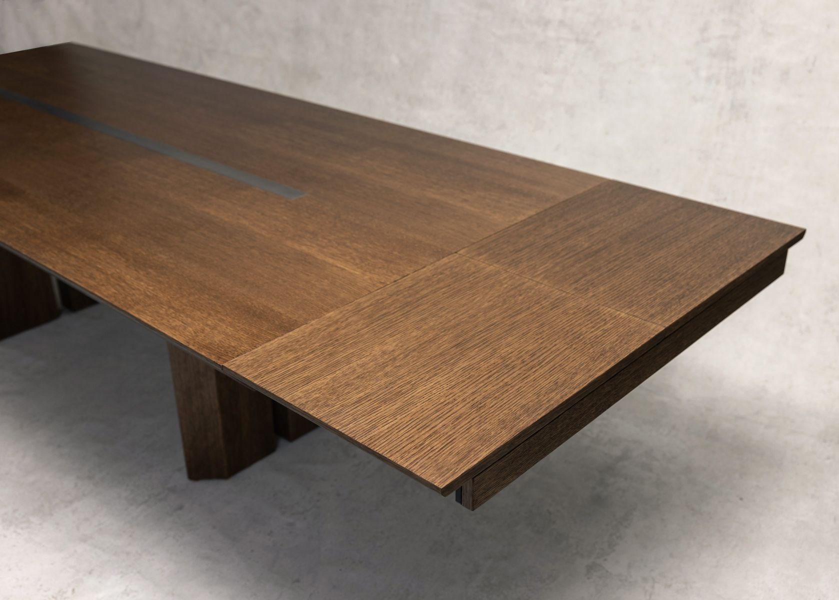 QS Salvatore Dining Table