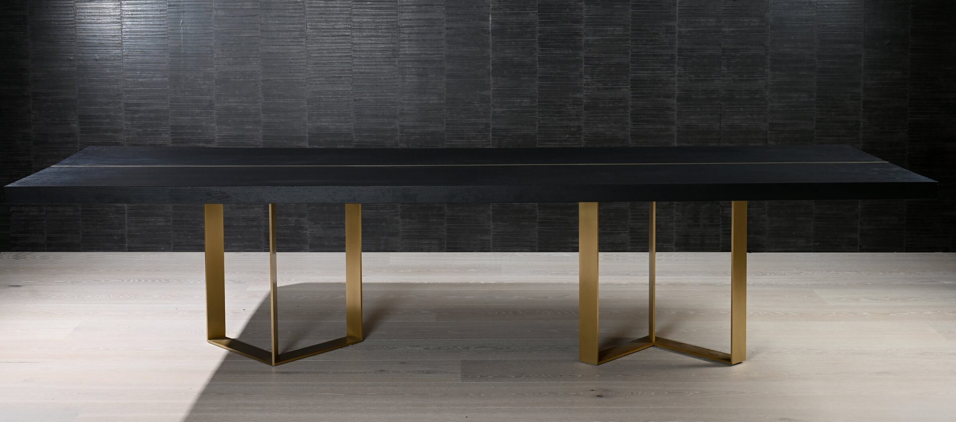 QS Alberto Dining Table