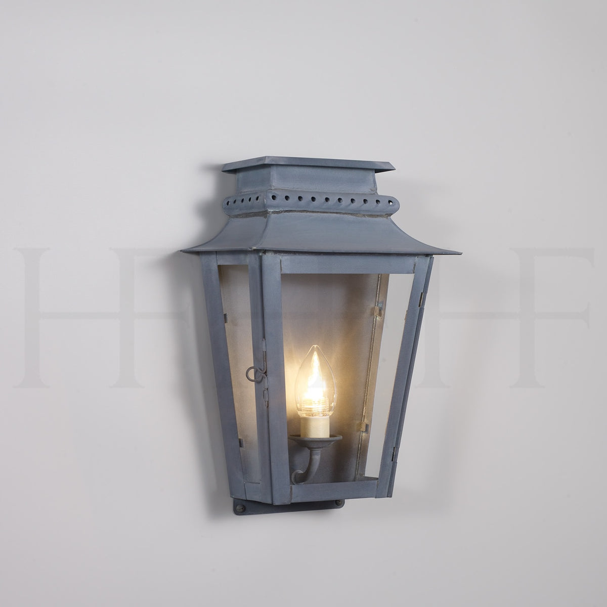 Zeus Wall Lantern-Small – Egg & Dart PDQ