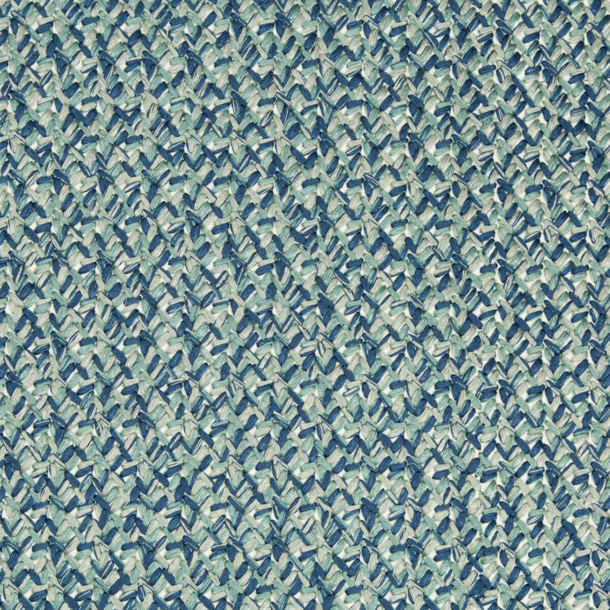 Lacing-Peacock