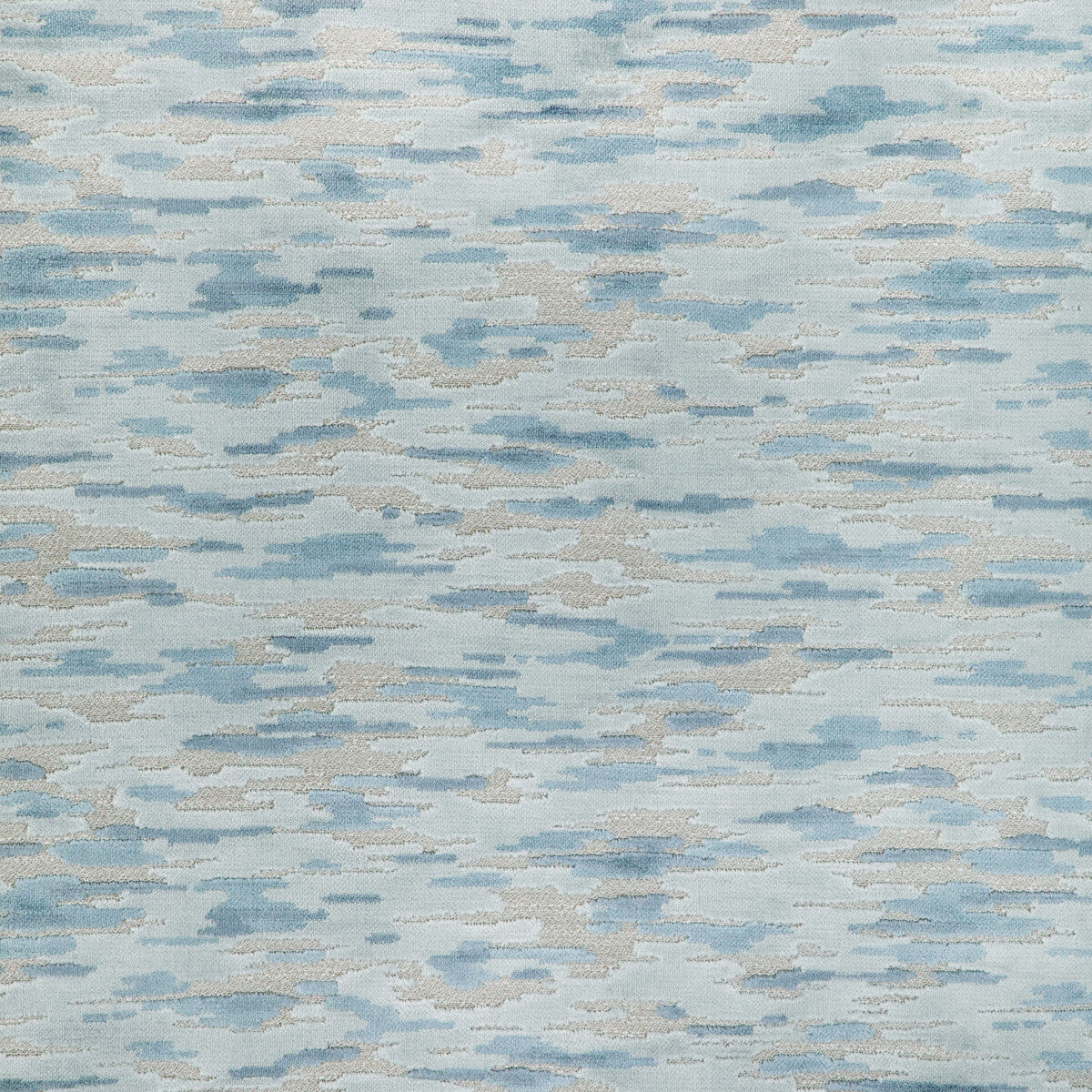Floating Cloud-Horizon