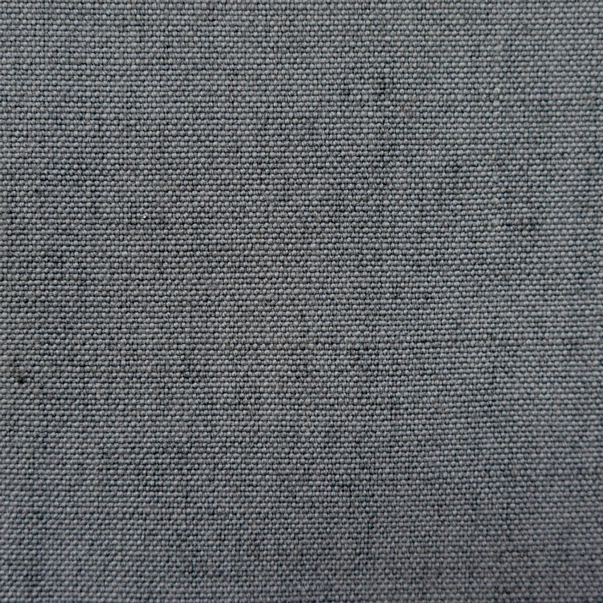 Kuu-Gris Oscuro