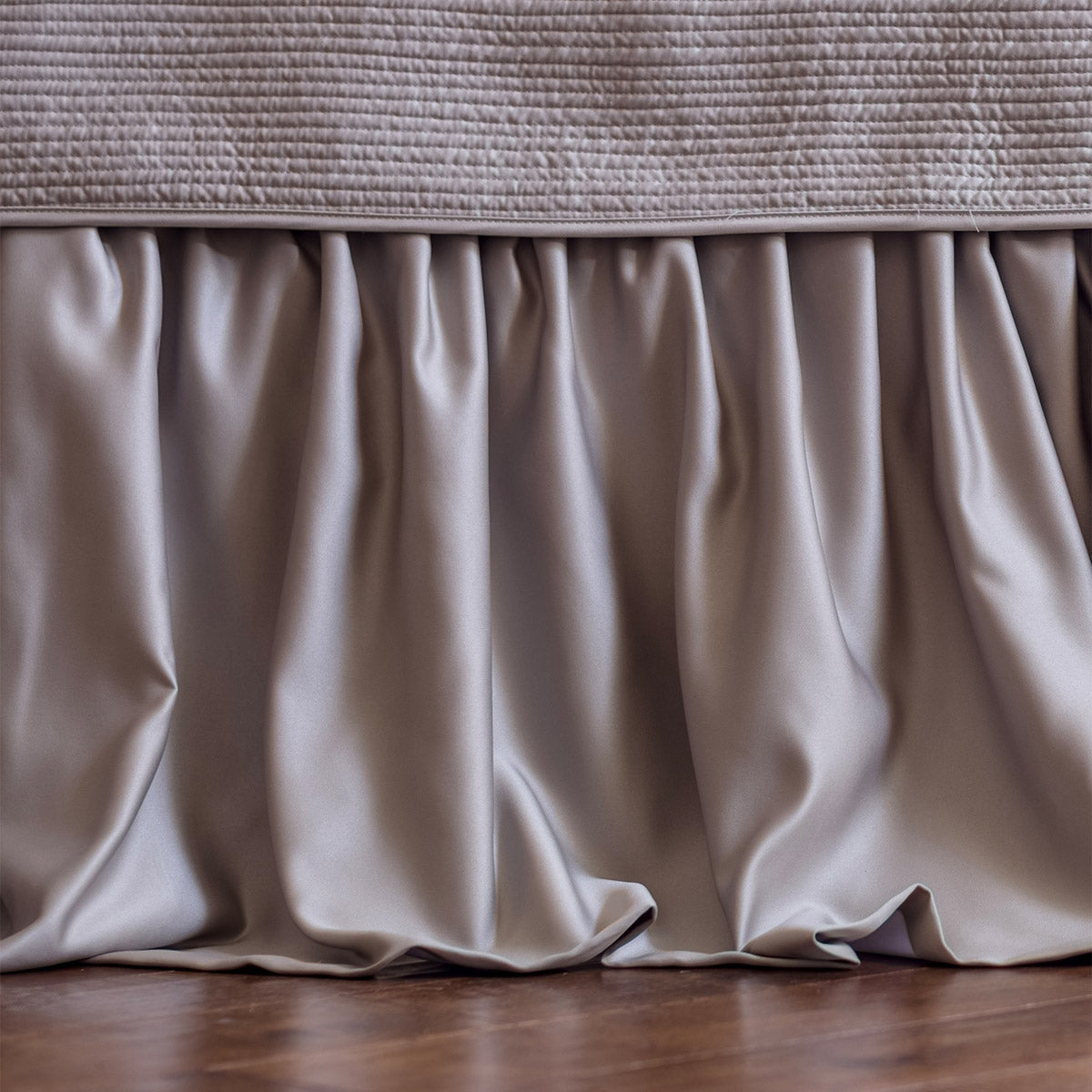 Battersea Gathered Bed Skirt / Taupe S&amp;S 3/22X86